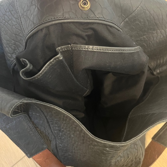 Authentic Celine Shoulder Bag - Picture 10 of 17